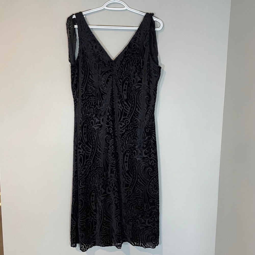 Giorgio Fiorlini Black Burnout Velvet V-Neck Midi Dress Womens  Whimsigoth Goth‎